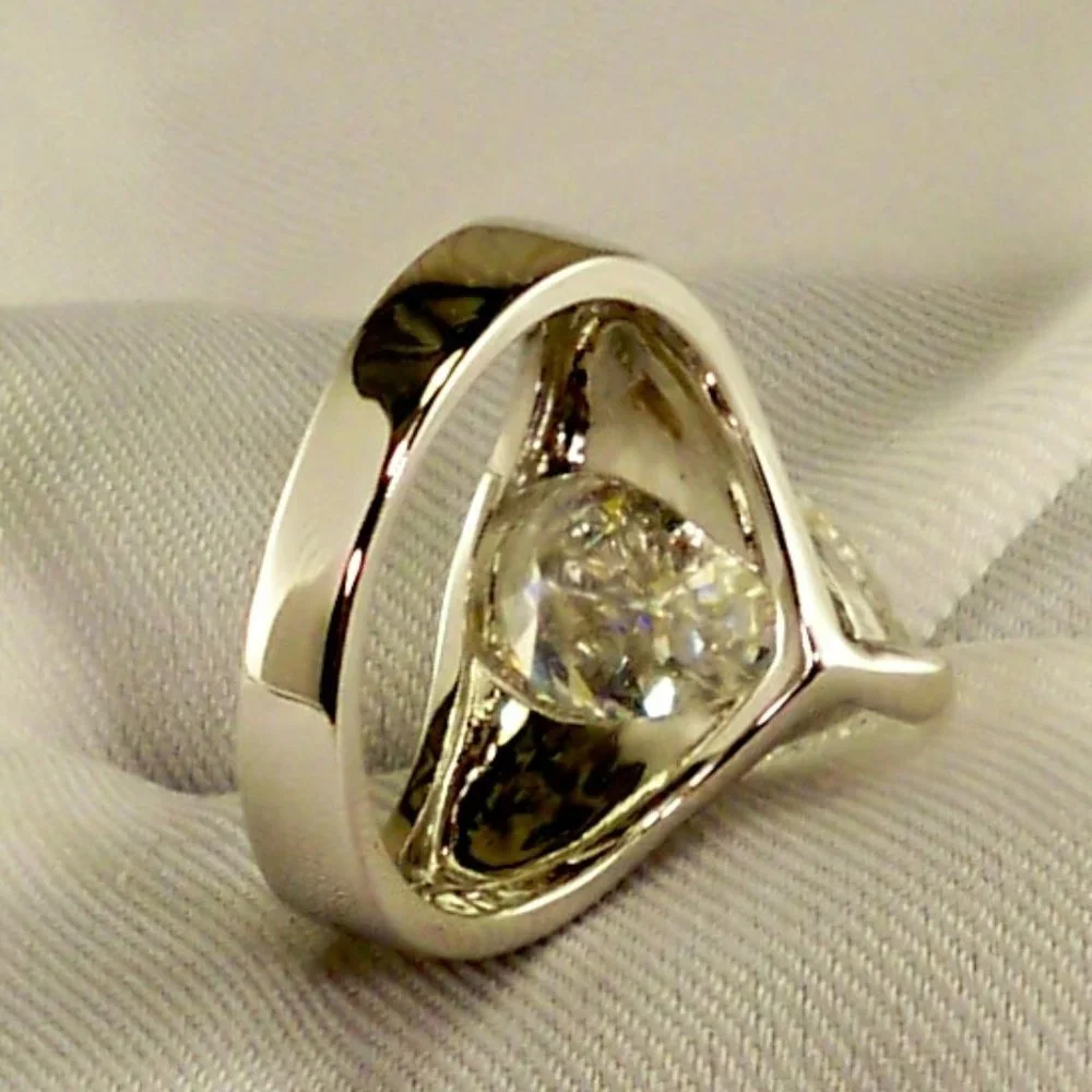 NEW Tear Drop Cubic Zirconias Silver DESIGNER Ring